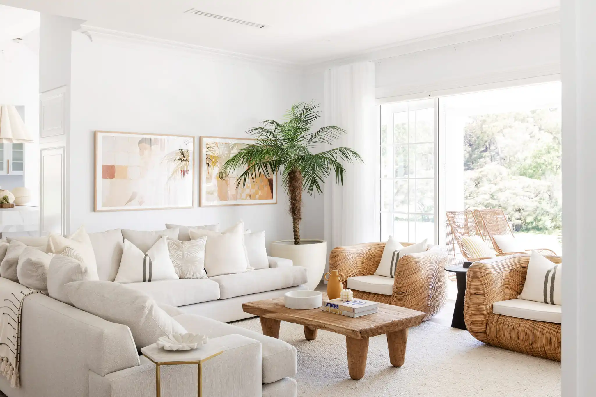 lounge room image
