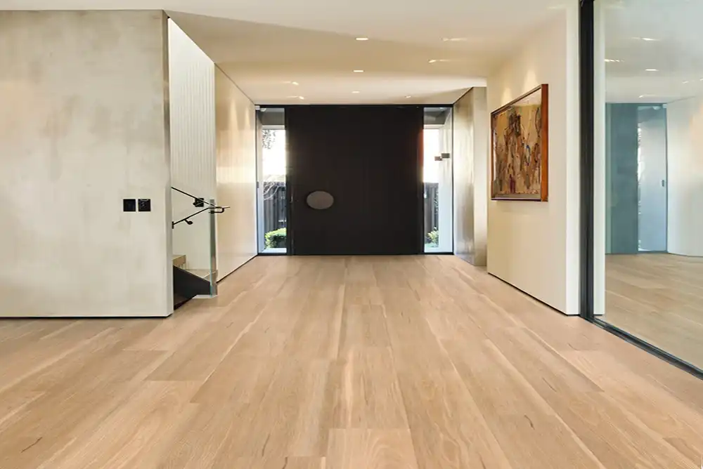 light spotted karndean vinyl planks